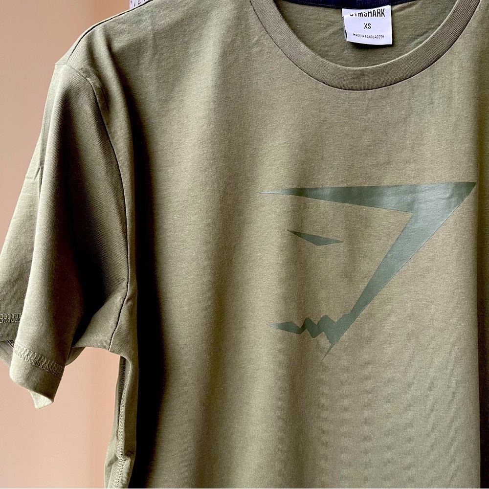 Gymshark sharkhead infill t-Shirt - core olive
